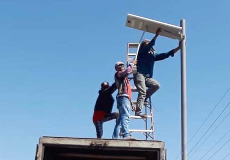 Proyecto de farolas solares LED en Dhaka Bengala