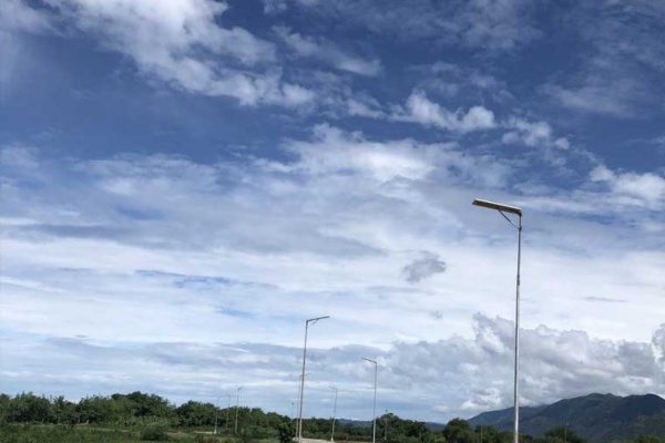 Progetto di illuminazione stradale solare a Cebu, Filippine