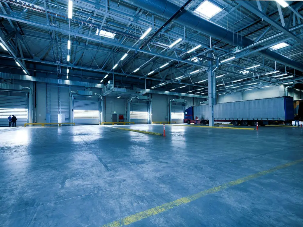 Warehouse interior high bay lighting