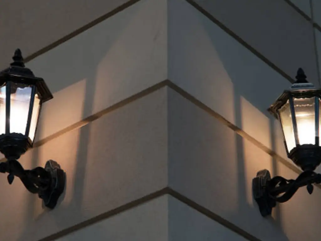 Iluminación de seguridad exterior